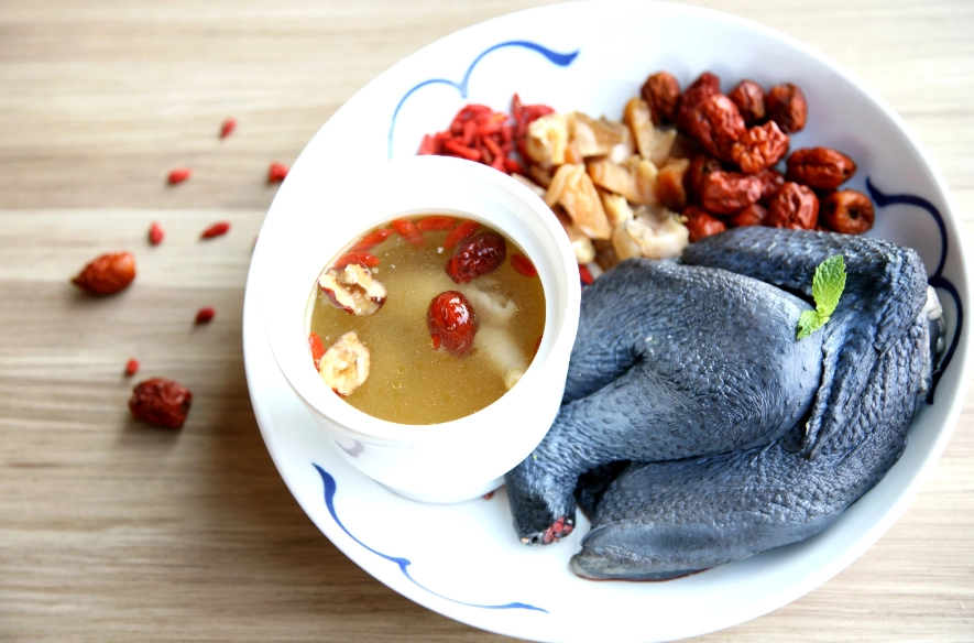 何首烏雞湯